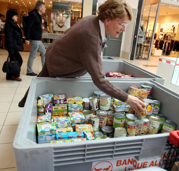 Une collecte de la banque alimentaire dans un hypermarché toulousain./Photo DDM archives, Michel Viala 