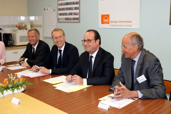 Visite du Président de la République à la Banque Alimentaire de la Mayenne