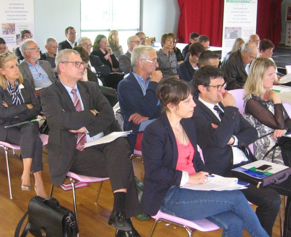 Des bénéficiaires du dispositif particulièrement attentifs aux résultats /Photo DDM, Xavier Hurtevent 
