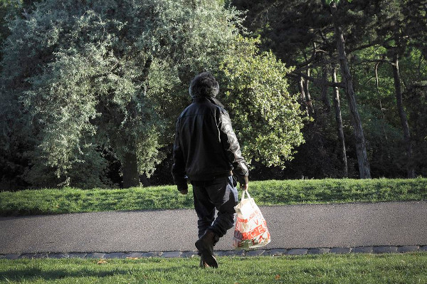 Dans un parc parisien, en mai.