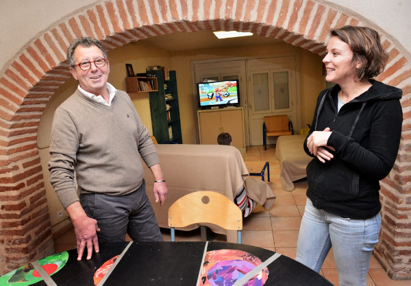 Philippe Brosset, directeur du 115, et Isabelle, éducatrice, à l'accueil de nuit / DDM, E. C. 
