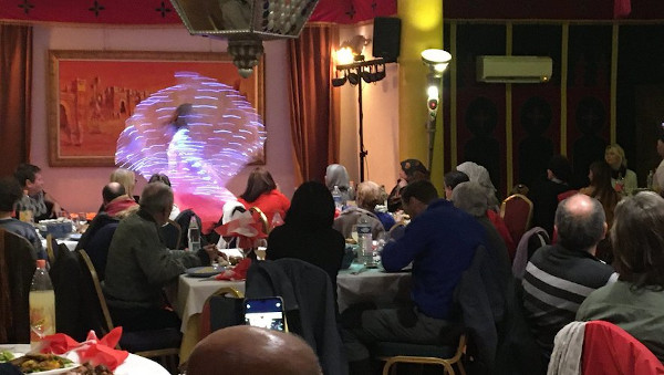 Repas de fête solidaire avec les Bouffons de la cuisine.