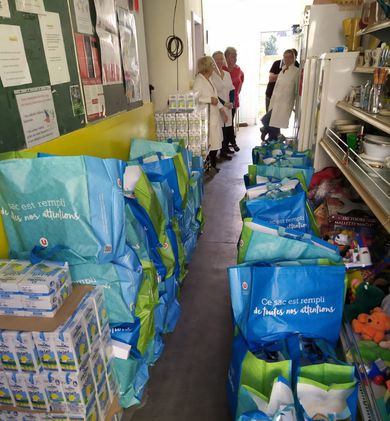 Les bénévoles du Secours populaire ne désarment pas pendant la crise sanitaire./ Photo DR
