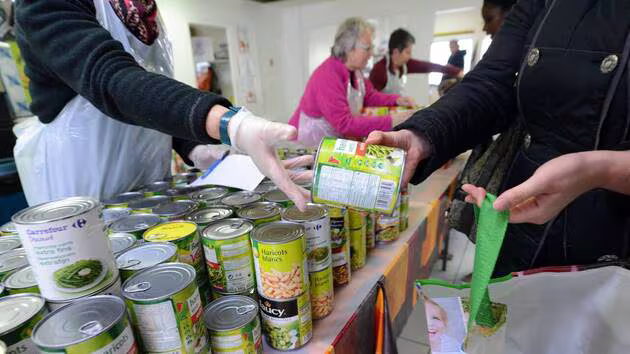 Le député de la Mayenne veut exonérer de TVA les achats de denrées effectués par les associations d’aide alimentaire. Ici, un centre des Restaurants du cœur à Saint-Herblain près de Nantes. | ARCHIVES MARC ROGER/OUEST-FRANCE